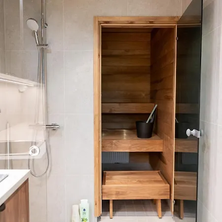 Newly Renovated Family Apartment, Parking, Sauna, Balcony Appartement Jyväskylä