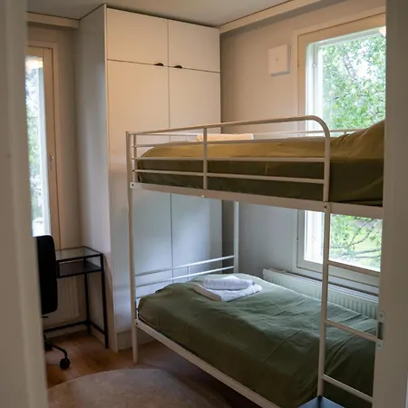 Newly Renovated Family Apartment, Parking, Sauna, Balcony *