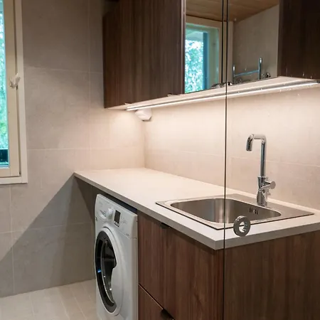 Newly Renovated Family Apartment, Parking, Sauna, Balcony Jyväskylä